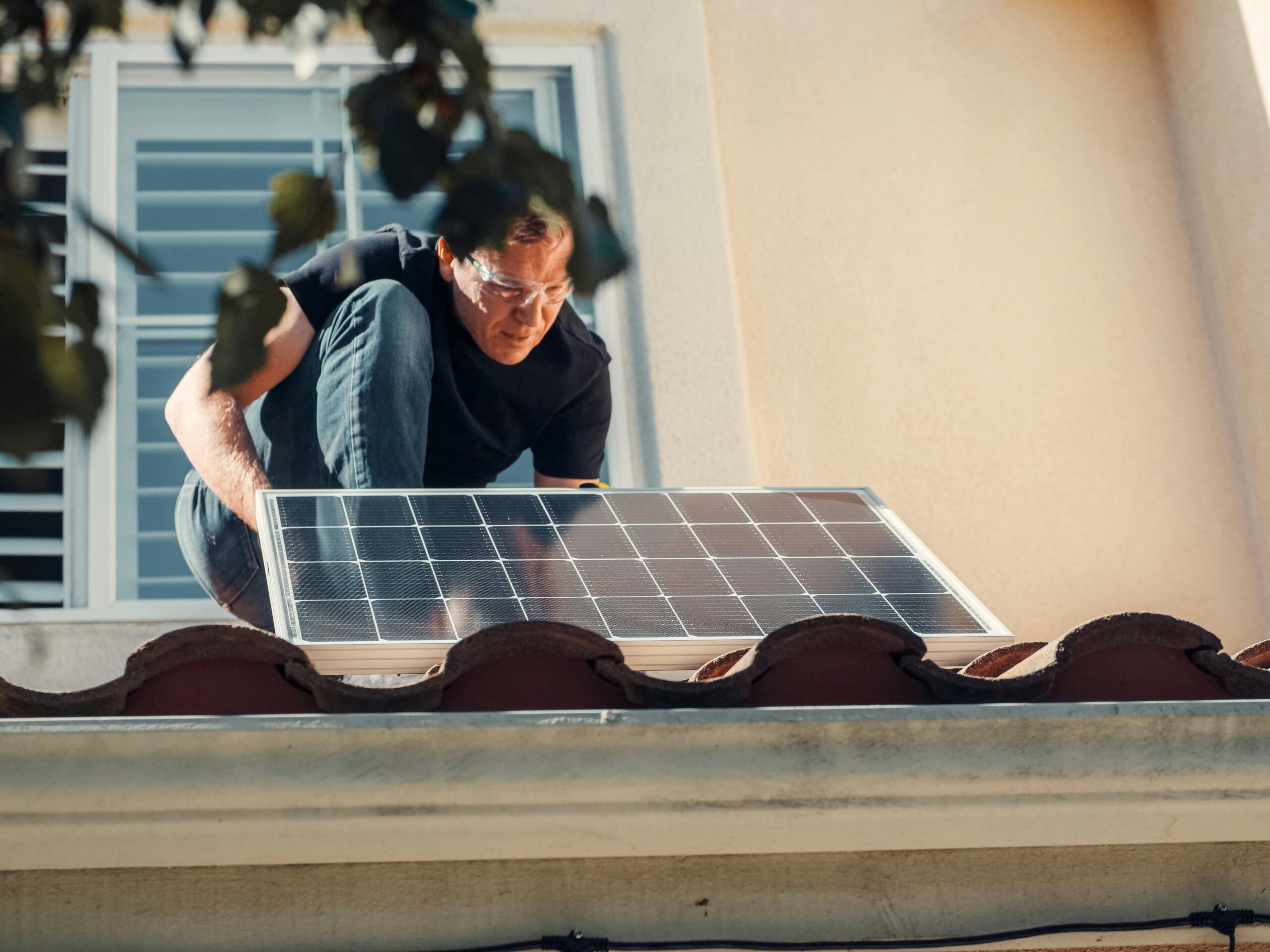 Solaranlage: Wichtige Faktoren beim Kauf 4 Kostenloses Stock Foto zu @draussen, alternative energie, arbeit